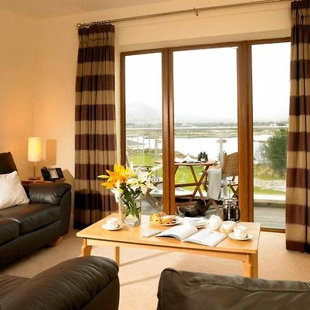 Golden'S Cove Apartments At Sneem Hotel מראה חיצוני תמונה