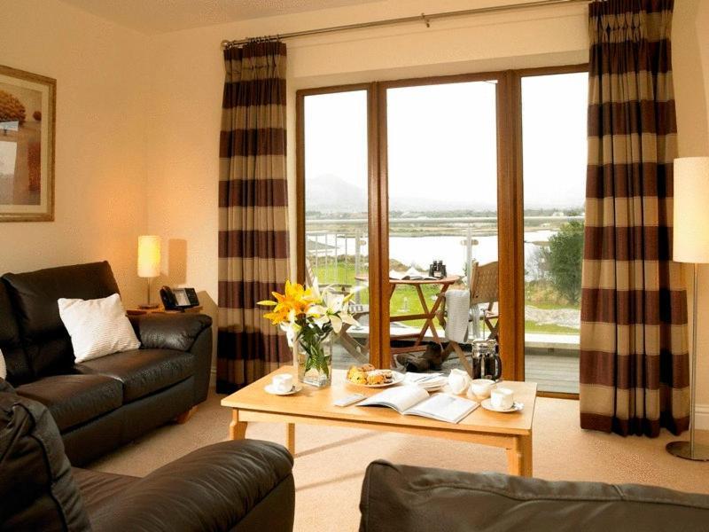 Golden'S Cove Apartments At Sneem Hotel מראה חיצוני תמונה